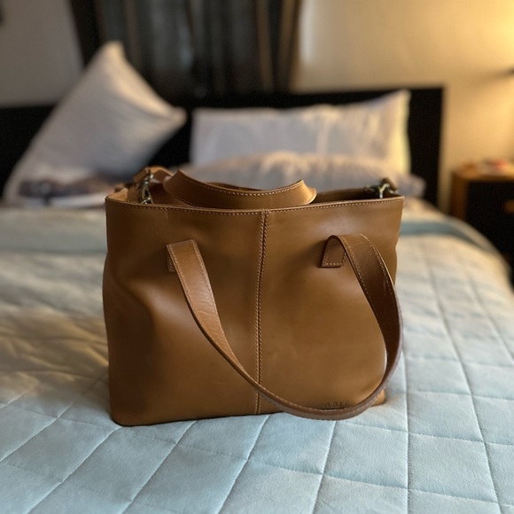 ABLE Annie Bag - Picture 2 of 6